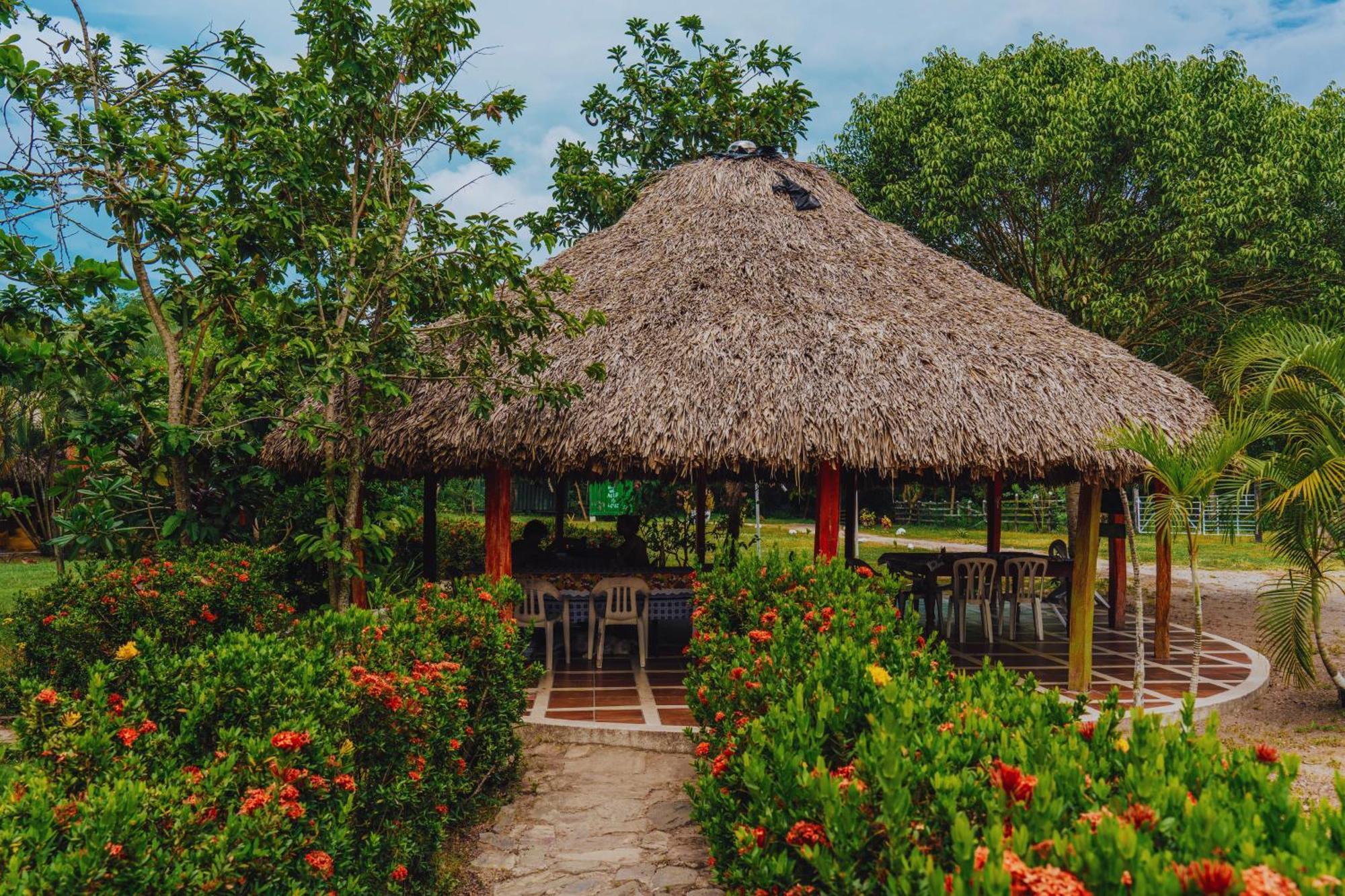 Jaba Jan Hostal بالومينو المظهر الخارجي الصورة