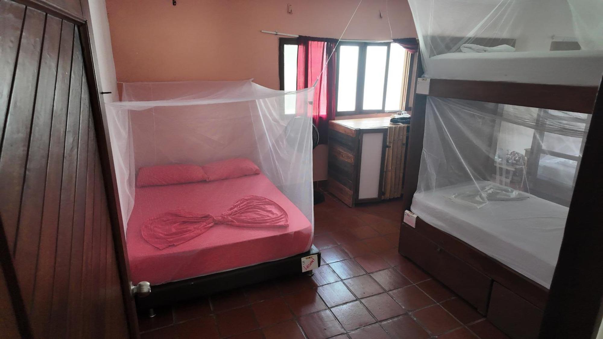 Jaba Jan Hostal بالومينو المظهر الخارجي الصورة